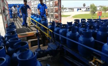Sistema auxiliar para salida de cilindros